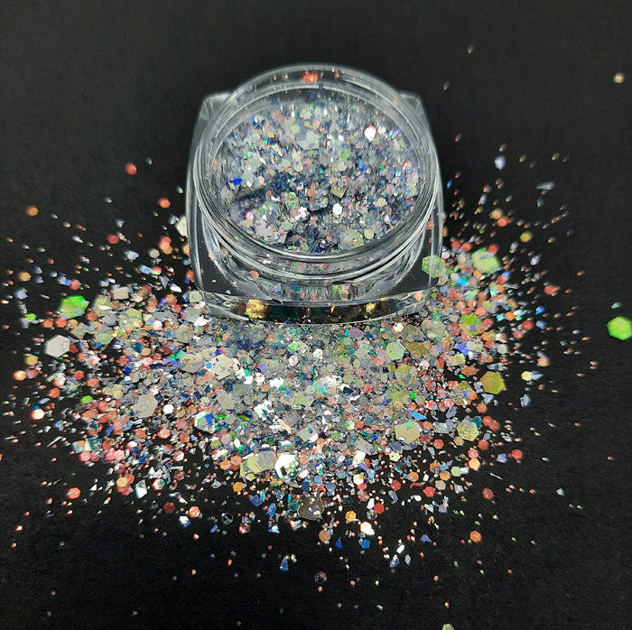 Chunky Hexagon Nail Glitter Mix DJ03. A beautiful sparkly nail glittter.