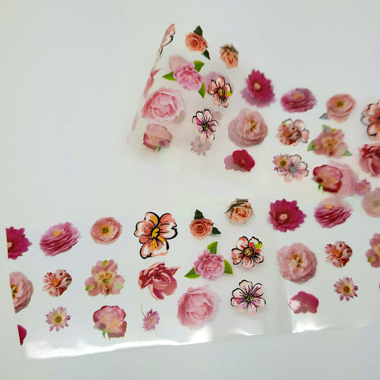 Feuille à ongles à fleurs roses simples