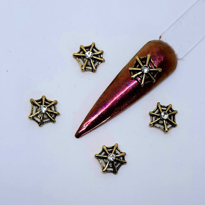 Breloques pour ongles en toile d'araignée d'Halloween, dorées ou argentées, x 4